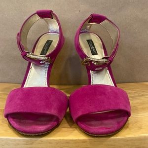 Dolce & Gabbana fushia suede 4” dressy shoe